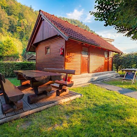 Pocitniska Hiska Pod Skalco Villa คัมนิค ภายนอก รูปภาพ