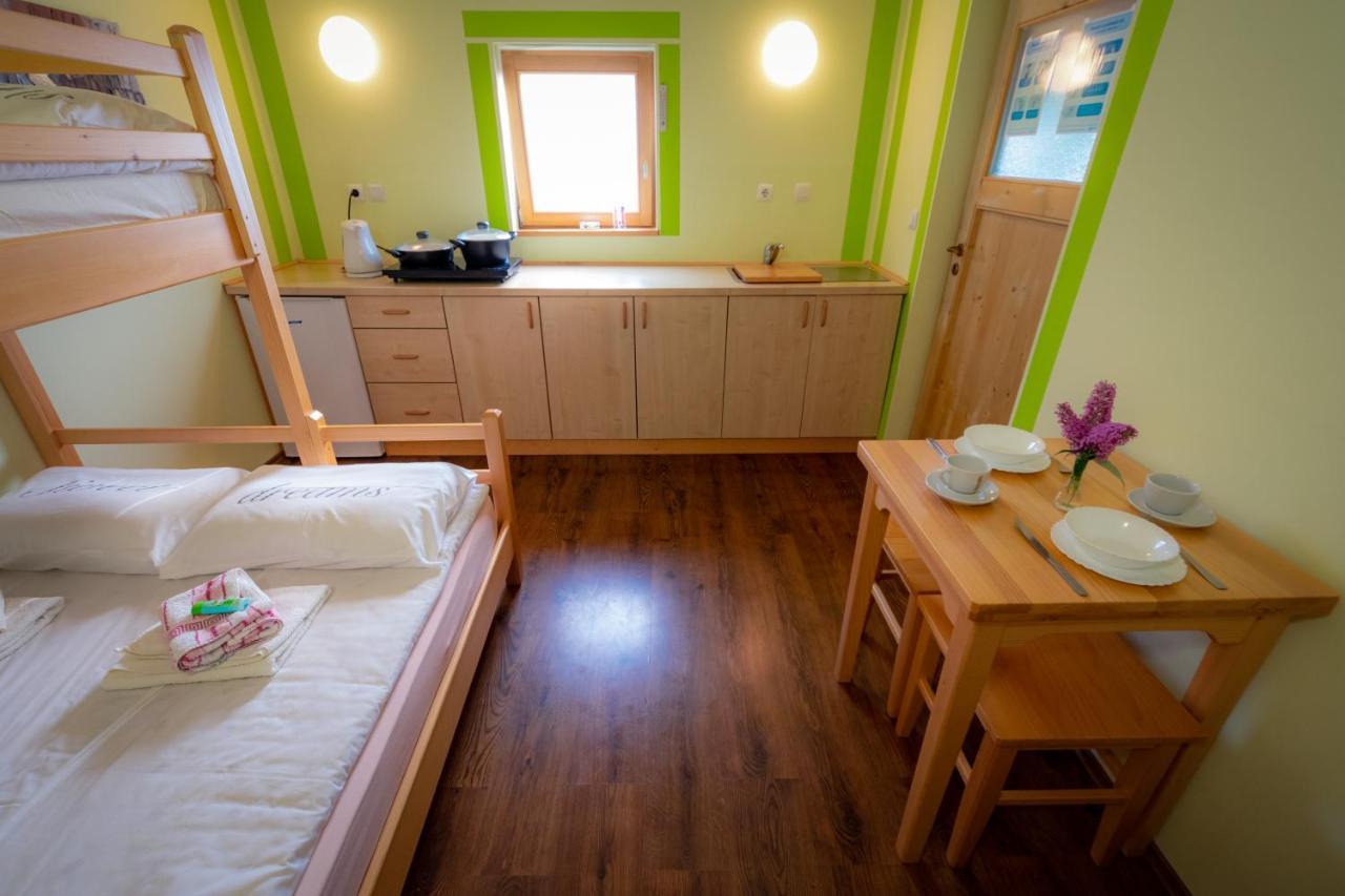 Pocitniska Hiska Pod Skalco Villa คัมนิค ภายนอก รูปภาพ