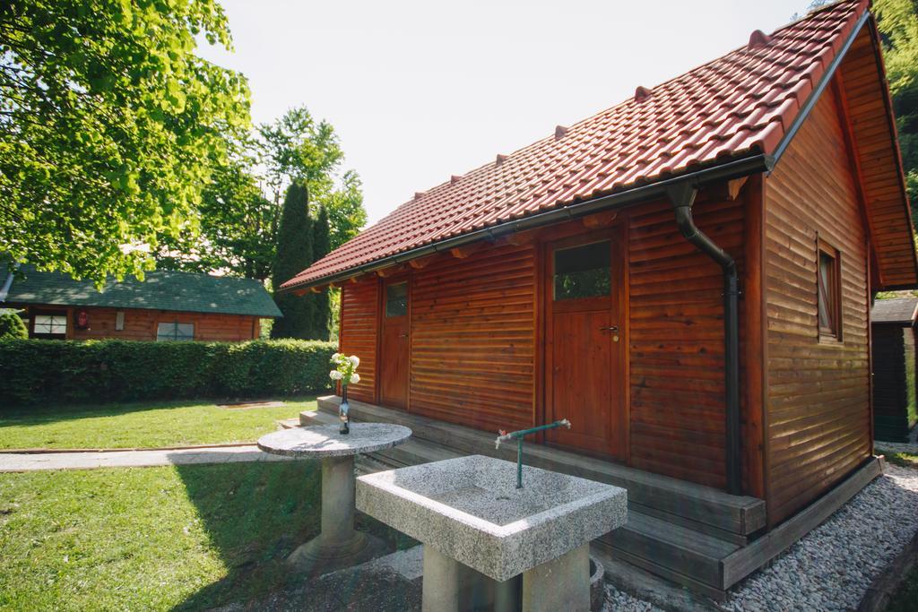 Pocitniska Hiska Pod Skalco Villa คัมนิค ภายนอก รูปภาพ